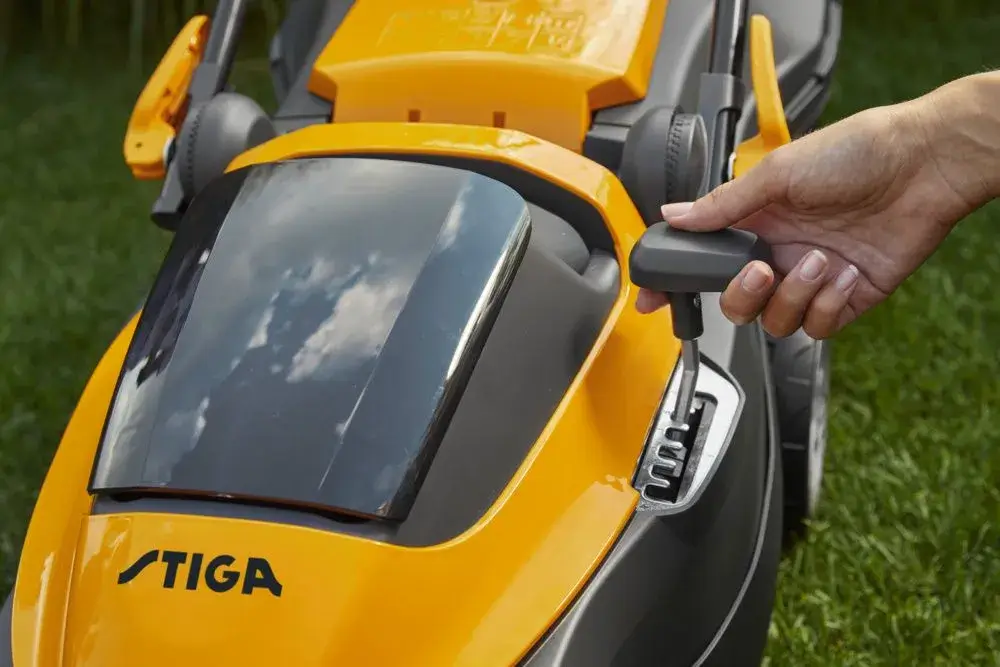 Stiga Collector 136e Kit